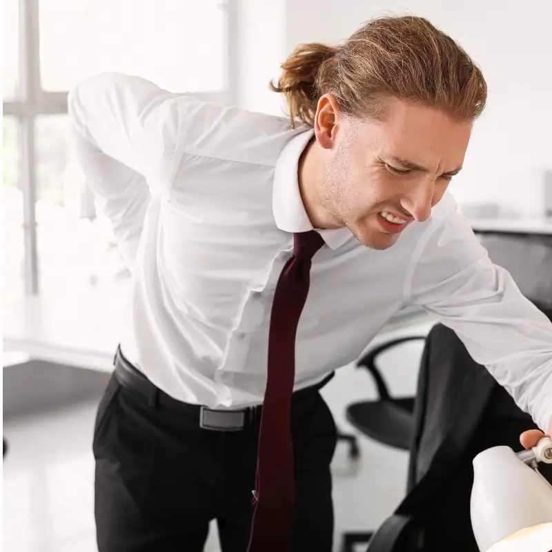 Chiropractor Melbourne treatment for disc bulge pain in office workers